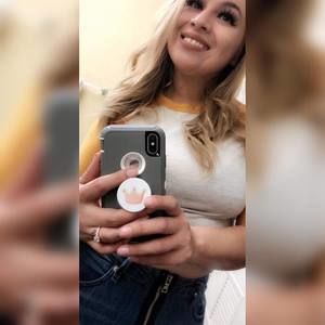 Meet your Posher, Idaly